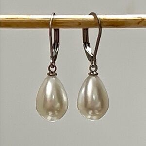 Elegant Pearl Drop Earrings